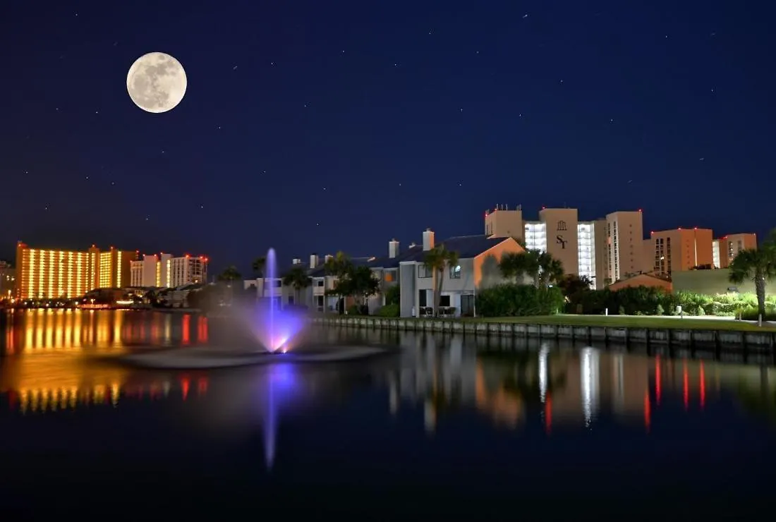 1125 Shoreline Towers Penthouse 3Bd Free Beach Set Garage Space Destin