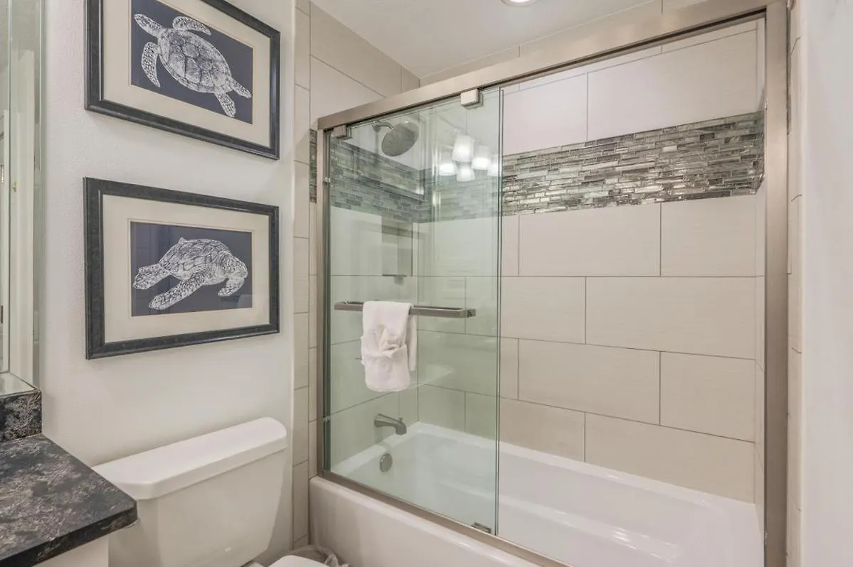 1125 Shoreline Towers Penthouse 3Bd Free Beach Set Garage Space Destin